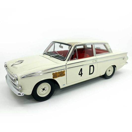 1:18 Classic Carlectables Suits Ford Cortina GT 500 1965 Bathurst Second Place Car 18778